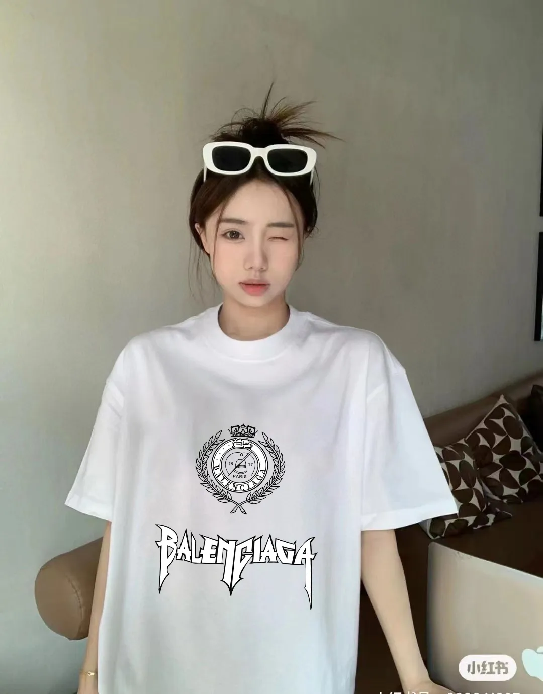 P80✨🔥 BALENCIAGA Paris lettering printed short-sleeved T-shirt, custom-woven and dyed 280g combed cotton heavyweight fabric, zero color difference in thread, perfect details, different from the current version on the market, welcome to compare, Same Style for men and women, must-sell in the picture above Color: White Black Size: 1 2 3 4